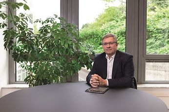 Christophe Girondel_portrait_13x15cm Christophe Girondel_portrait_13x15cm